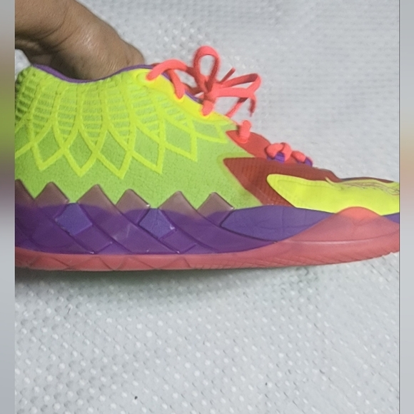 PUMA EUC MENS SIZE 11 LAMELO BALL BE YOU COLOR FLASHY BASKETBALL SNEAKERS SHOES - Picture 8 of 14